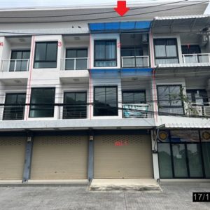 04 Commercial Building