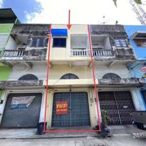 04 Commercial Building