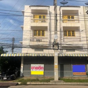 04 Commercial Building
