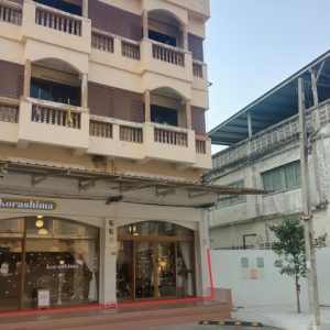 04 Commercial Building