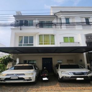 03 Townhouse