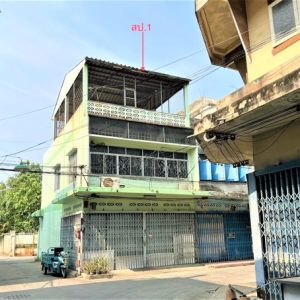 04 Commercial Building