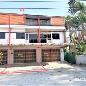 04 Commercial Building