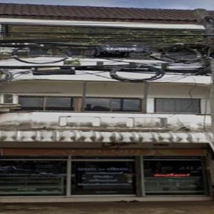 04 Commercial Building