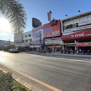 04 Commercial Building