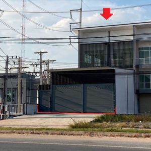 04 Commercial Building