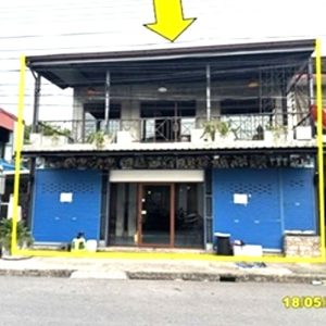 04 Commercial Building