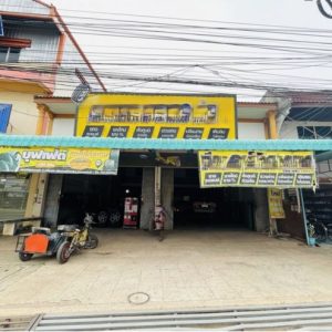 04 Commercial Building