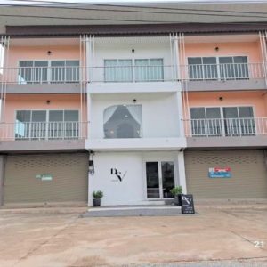 04 Commercial Building