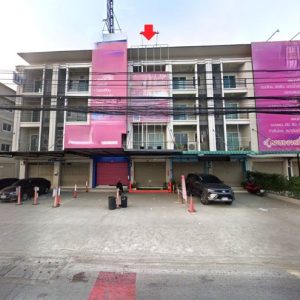 04 Commercial Building