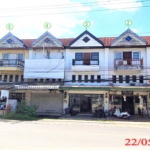 04 Commercial Building