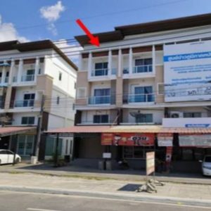 04 Commercial Building