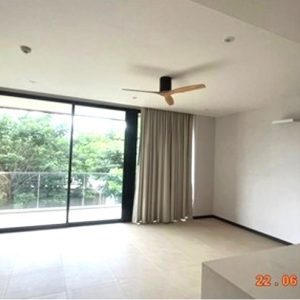 05 Condominium