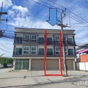 04 Commercial Building