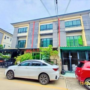 03 Townhouse