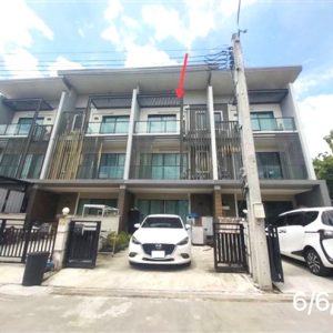 03 Townhouse