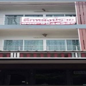 04 Commercial Building