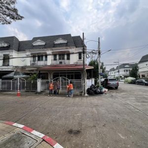 03 Townhouse