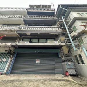 04 Commercial Building