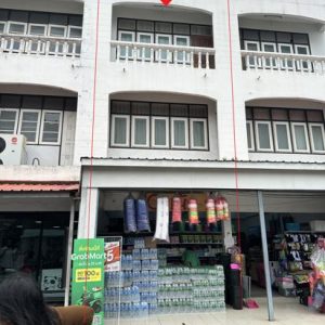 04 Commercial Building