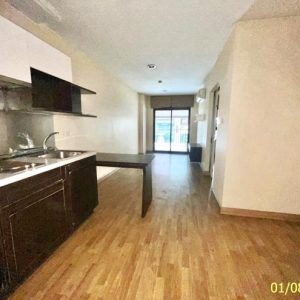05 Condominium