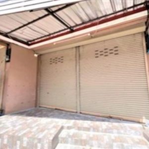 04 Commercial Building
