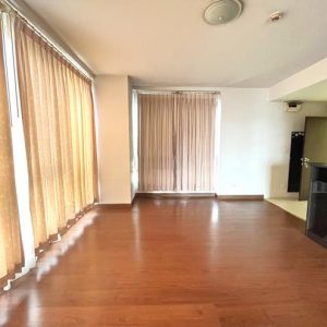 05 Condominium