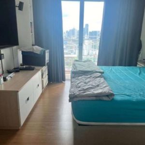 05 Condominium