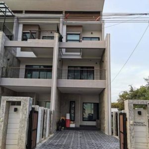 04 Commercial Building _photo