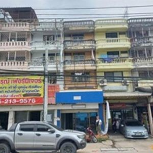 04 Commercial Building