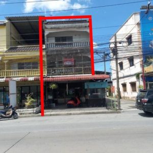 04 Commercial Building