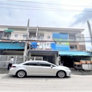 04 Commercial Building