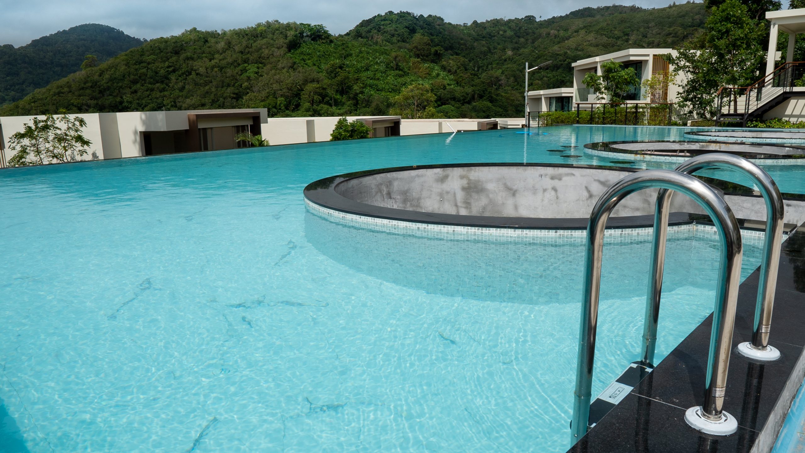 DSC04211 Utopia Karon _photo