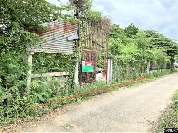 01 Land is empty. _photo