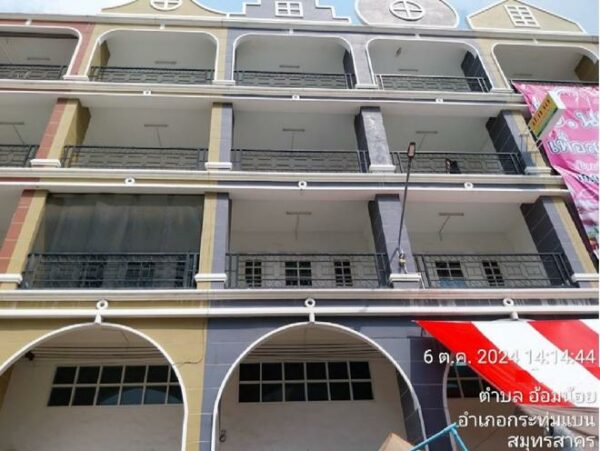 04 Commercial Building _photo