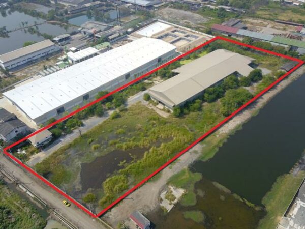 09 Factory Building _photo