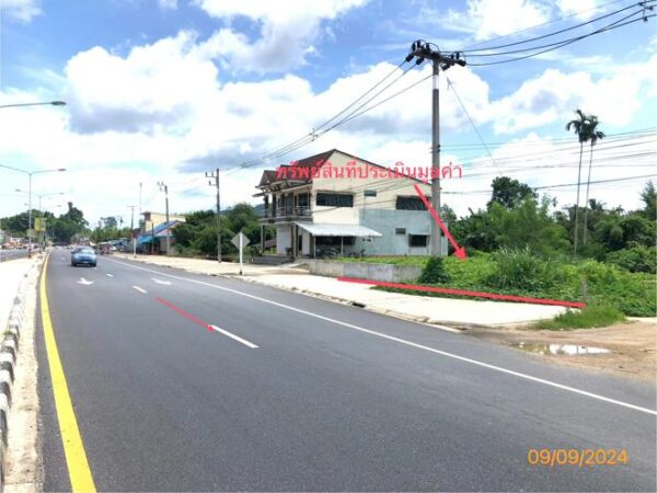 01 Land is empty. _photo