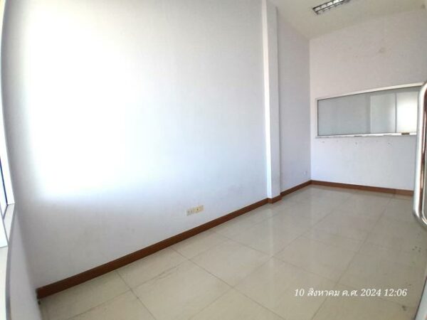 04 Commercial Building _photo