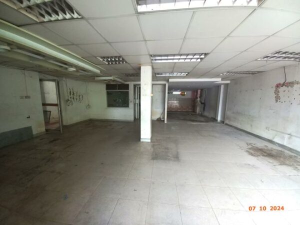 04 Commercial Building _photo