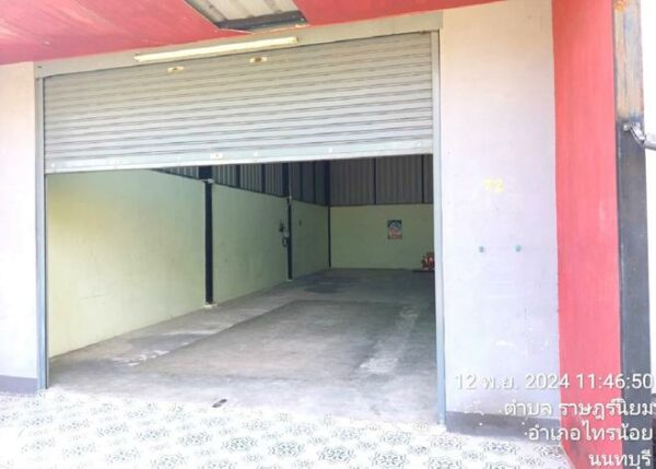 12 warehouses _photo