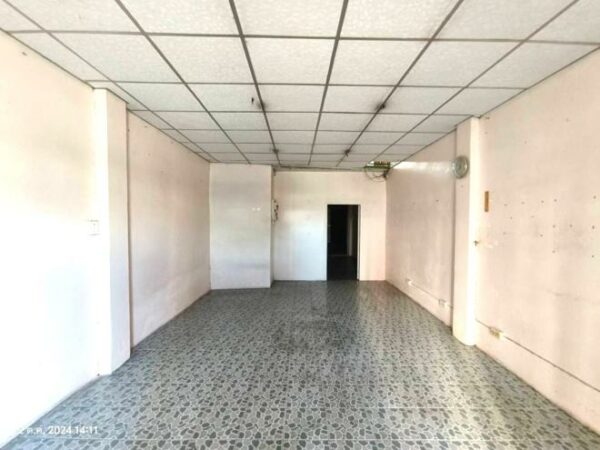 04 Commercial Building _photo