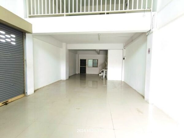 04 Commercial Building _photo