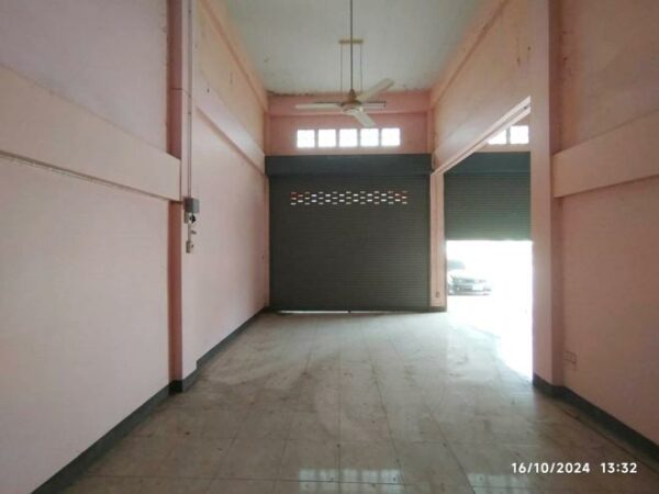 04 Commercial Building _photo