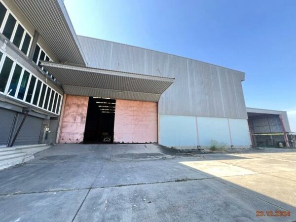 12 warehouses _photo