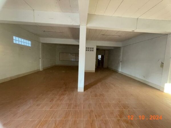 04 Commercial Building _photo