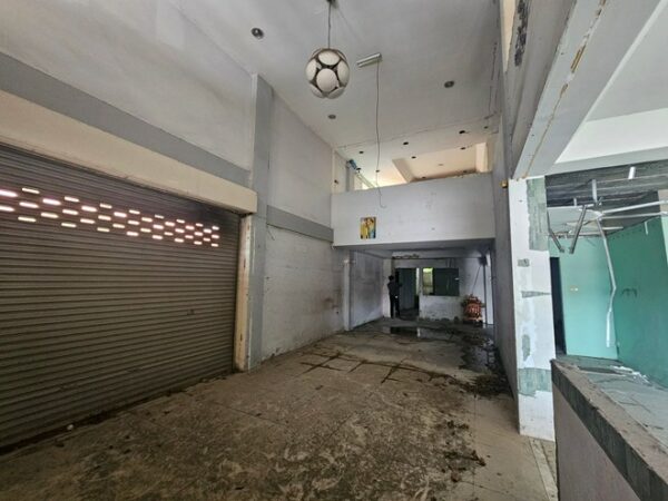 04 Commercial Building _photo