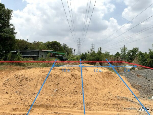 01 Land is empty. _photo