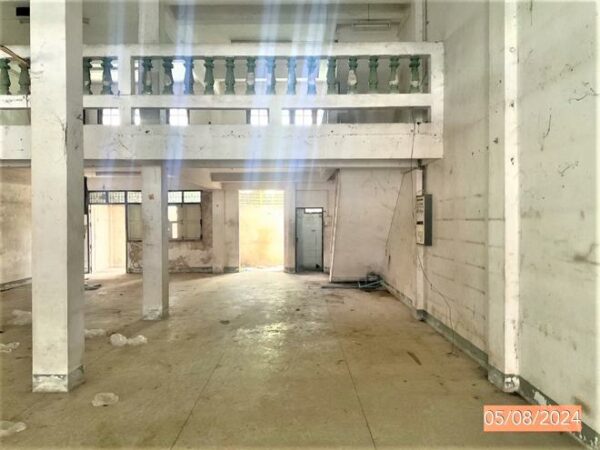 04 Commercial Building _photo
