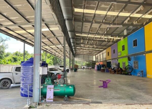 12 warehouses _photo