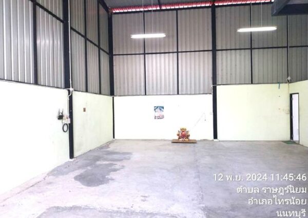 12 warehouses _photo